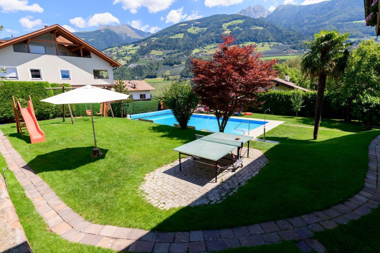 Ferienwohnungen Haus Christine Riffian Exterior foto